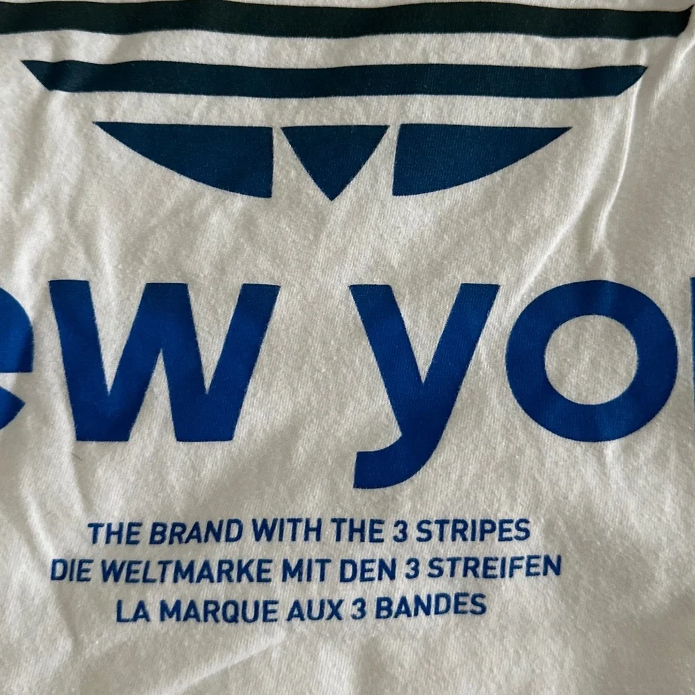 adidas Men's New York Graphic Tee (S)